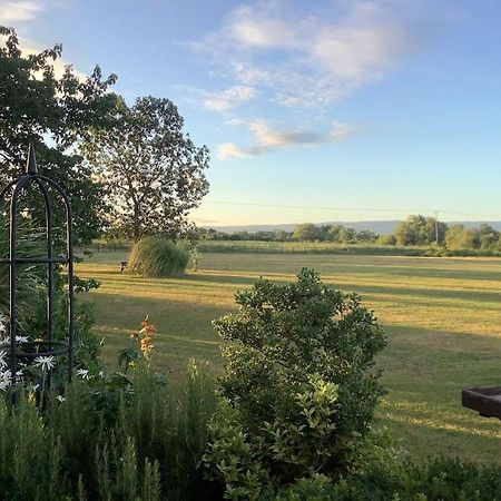 Cotswold Edge Guest Suite With Broadway Hill View Badsey Екстер'єр фото