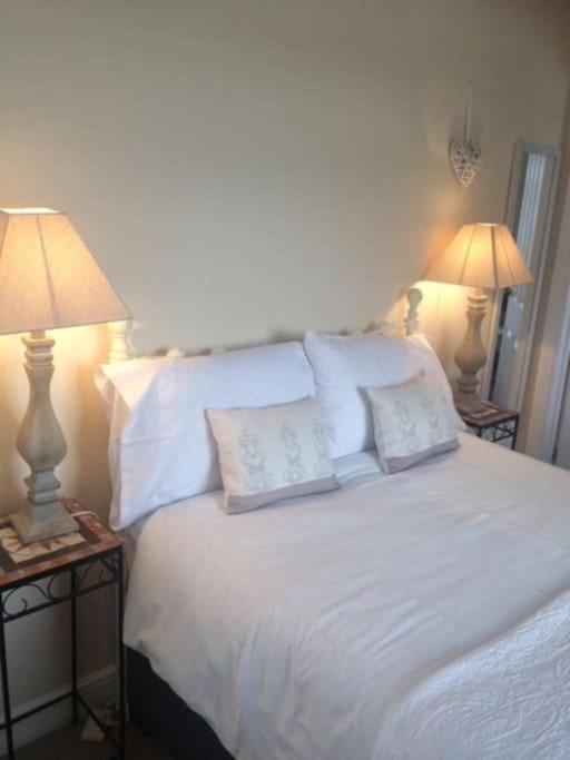 Cotswold Edge Guest Suite With Broadway Hill View Badsey Екстер'єр фото